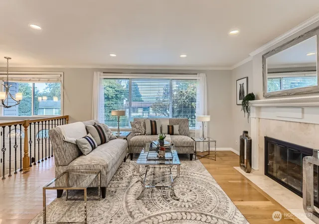 Photo 2 of Single family home for sale at 18927 Se 42nd Pl, Issaquah, WA 98027 | MLS# NWM2575573 | Listing updated on 2026-09-25