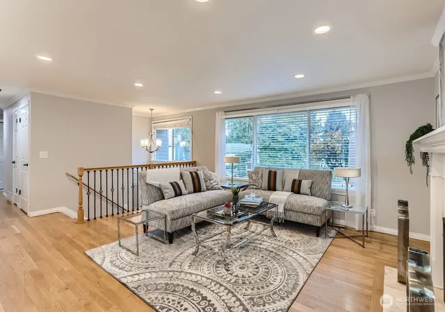 Photo 3 of Single family home for sale at 18927 Se 42Nd Pl, Issaquah, WA 98027 | MLS# NWM2575573 | Listing updated on 2026-09-25