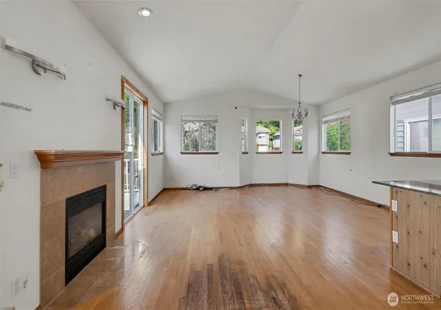 Photo 3 of Sale Pending at 5316 31St Ave S, Seattle, WA 98108 | MLS# NWM2575580 | Listing updated on 2026-10-02