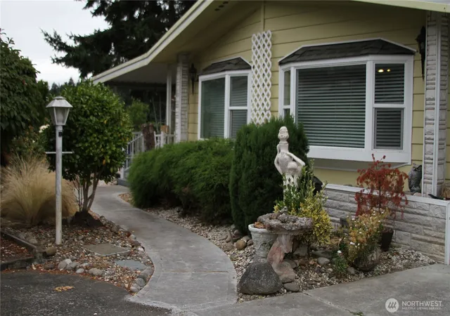 Photo 2 of Manufactured home for sale at 2500 S 370th St #206, Federal Way, WA 98003 | MLS# NWM2575581 | Listing updated on 2026-09-25