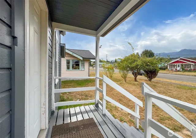 Photo 3 of Single family home for sale at 421 E 6th Street, Port Angeles, WA 98362 | MLS# NWM2575596 | Listing updated on 2026-09-25