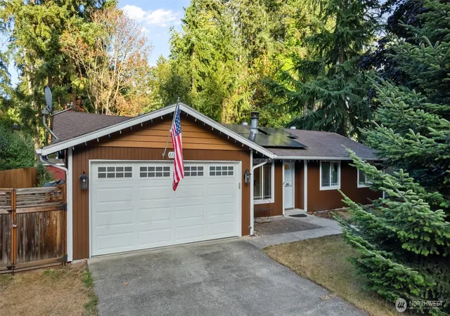 Photo 1 of Single family home for sale at 6009 190th Ave E, Lake Tapps, WA 98391 | MLS# NWM2575604 | Listing updated on 2026-09-25