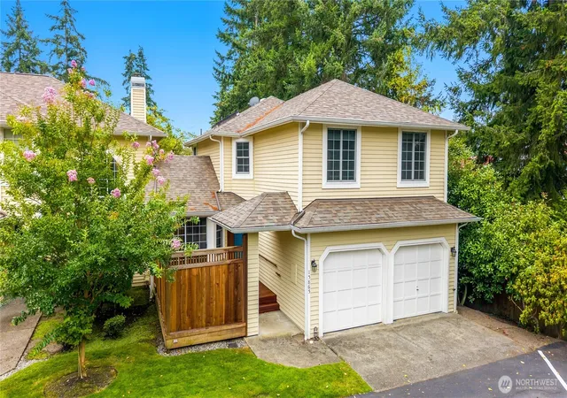 Photo 1 of Townhouse for sale at 15865 Northup Wy #41, Bellevue, WA 98008 | MLS# NWM2575653 | Listing updated on 2026-10-01