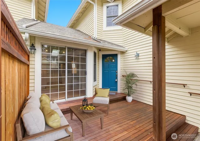 Photo 4 of Townhouse for sale at 15865 Northup Wy #41, Bellevue, WA 98008 | MLS# NWM2575653 | Listing updated on 2026-10-01