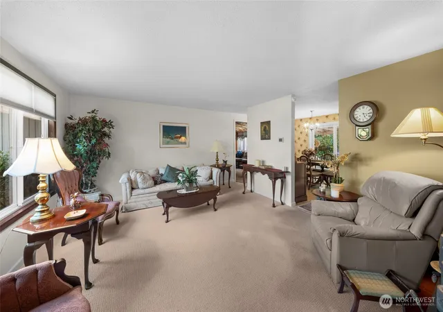 Photo 4 of Sale Pending at 1921 Parkwood Dr SE, Olympia, WA 98501 | MLS# NWM2575660 | Listing updated on 2026-09-22