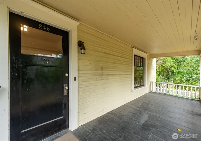 Photo 2 of Single family home for sale at 248 S 1st Street, Kalama, WA 98625 | MLS# NWM2575673 | Listing updated on 2026-09-30