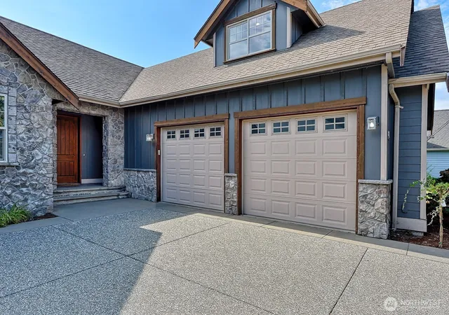 Photo 3 of Sale Pending at 821 Red Maple Loop, Everson, WA 98247 | MLS# NWM2575675 | Listing updated on 2026-09-21