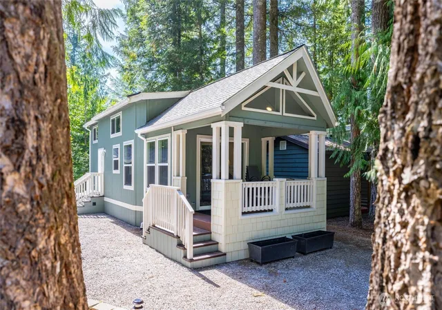 Photo 2 of Manufactured home for sale at 56 5 Big River Blvd W, Deming, WA 98244 | MLS# NWM2575680 | Listing updated on 2026-09-21