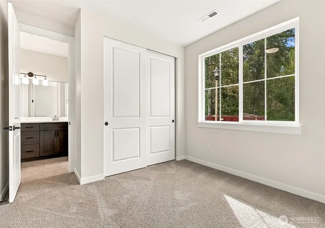 Photo 3 of Single family home for sale at 1595 Lockridge Loop E #8, Enumclaw, WA 98022 | MLS# NWM2575684 | Listing updated on 2026-09-23