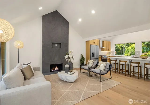 Photo 4 of Single family home for sale at 21229 Ne 14Th Pl, Sammamish, WA 98074 | MLS# NWM2575686 | Listing updated on 2026-09-28