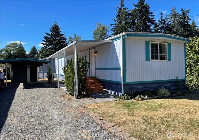 Photo 2 of Manufactured home for sale at 600 Ne Lincoln Dr #8, Poulsbo, WA 98370 | MLS# NWM2575696 | Listing updated on 2026-09-25
