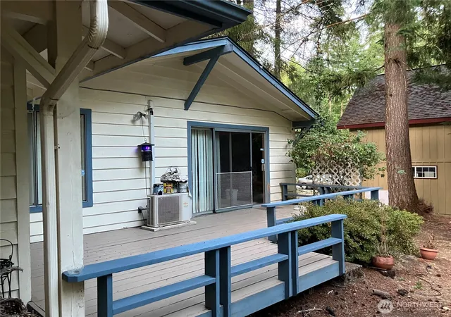 Photo 3 of Single family home for sale at 490 N Duckabush Dr W, Hoodsport, WA 98548 | MLS# NWM2575713 | Listing updated on 2026-09-25