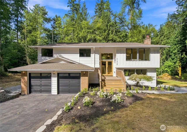 Photo 2 of Sale Pending at 21924 Ne 164th St, Woodinville, WA 98077 | MLS# NWM2575735 | Listing updated on 2026-09-25