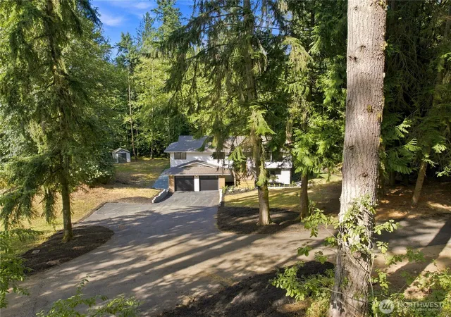 Photo 3 of Sale Pending at 21924 Ne 164th St, Woodinville, WA 98077 | MLS# NWM2575735 | Listing updated on 2026-09-25