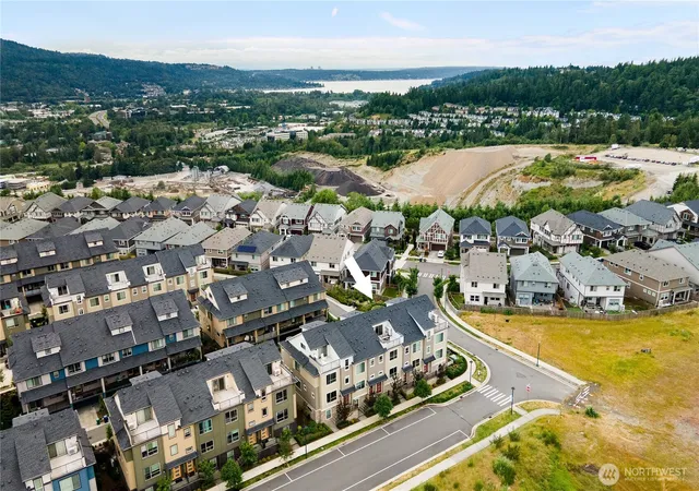 Photo 1 of Townhouse for sale at 1429 8th Ave Ne #8, Issaquah, WA 98029 | MLS# NWM2575743 | Listing updated on 2026-09-25