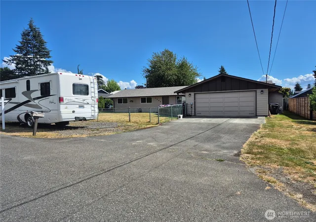 Photo 4 of Single family home for sale at 5302 93Rd Pl Ne, Marysville, WA 98270 | MLS# NWM2575758 | Listing updated on 2026-09-26