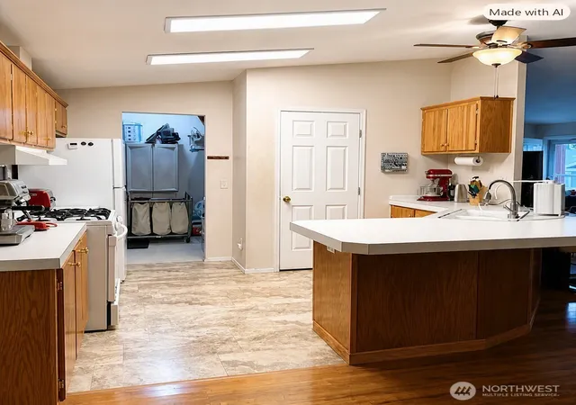 Photo 3 of Sale Pending at 12921 39th Avenue Se #31, Everett, WA 98208 | MLS# NWM2575784 | Listing updated on 2026-10-02