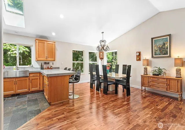Photo 3 of Single family home for sale at 5 Valley Crest Wy, Bellingham, WA 98229 | MLS# NWM2575809 | Listing updated on 2026-09-25