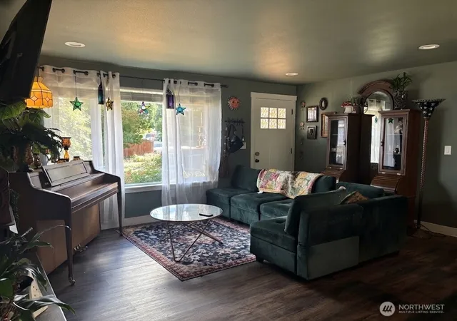Photo 3 of Single family home for sale at 5911 135th Pl Ne, Marysville, WA 98271 | MLS# NWM2575814 | Listing updated on 2026-09-21