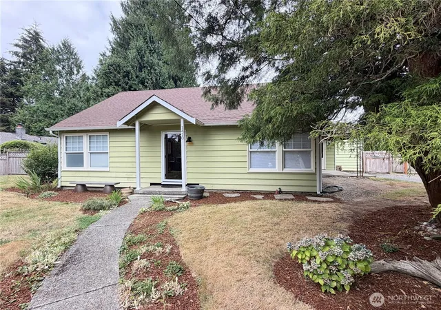 Photo 1 of Single family home for sale at 1410 Middle St Se, Tumwater, WA 98501 | MLS# NWM2575823 | Listing updated on 2026-09-25