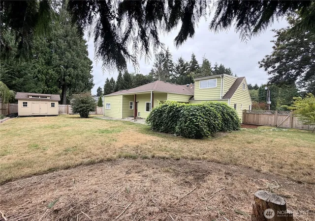 Photo 4 of Single family home for sale at 1410 Middle St SE, Tumwater, WA 98501 | MLS# NWM2575823 | Listing updated on 2026-09-25
