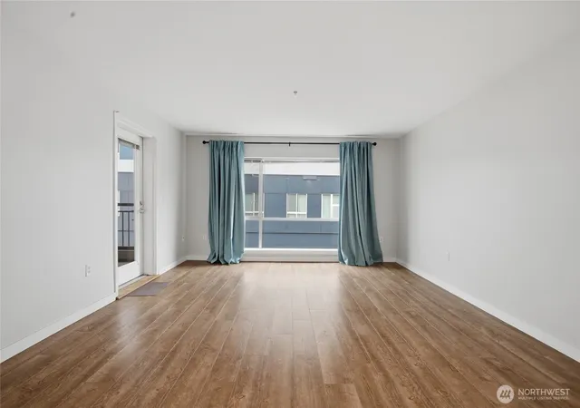 Photo 4 of Condo for sale at 321 10Th Ave S #712, Seattle, WA 98104 | MLS# NWM2575826 | Listing updated on 2026-09-25