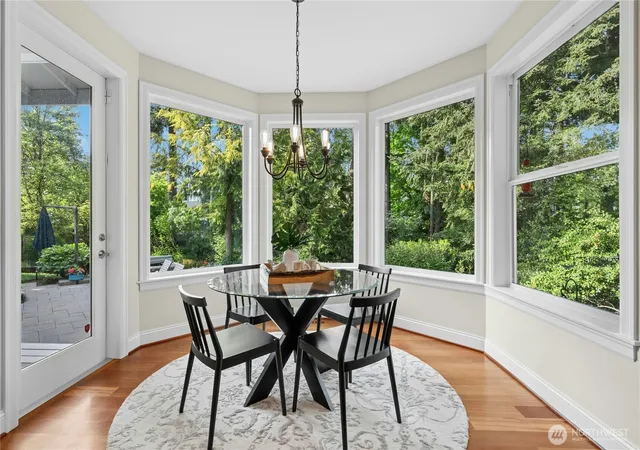 Photo 3 of Single family home for sale at 10806 Se 16th St, Bellevue, WA 98004 | MLS# NWM2575831 | Listing updated on 2026-09-25