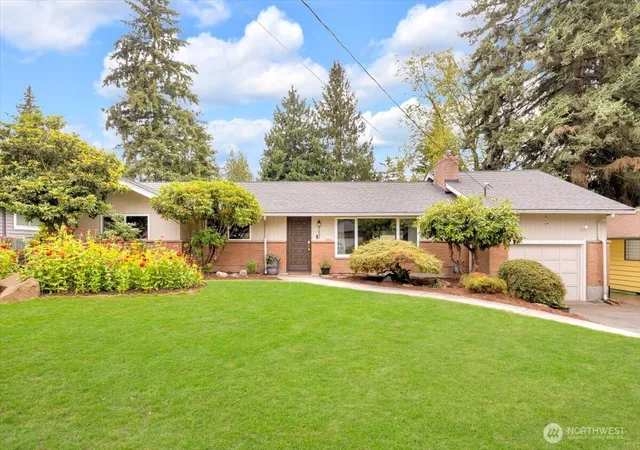 Photo 3 of Single family home for sale at 8602 Maple Ln, Edmonds, WA 98026 | MLS# NWM2575874 | Listing updated on 2026-09-28