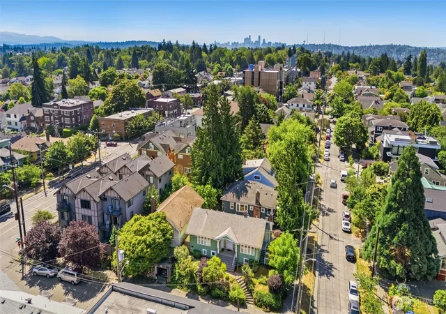 Photo 23 of Single family home for sale at 303 N 64Th St, Seattle, WA 98103 | MLS# NWM2575876 | Listing updated on 2026-10-15