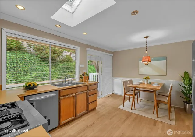 Photo 3 of Sale Pending at 15307 SE 43rd Place, Bellevue, WA 98006 | MLS# NWM2575888 | Listing updated on 2026-09-29