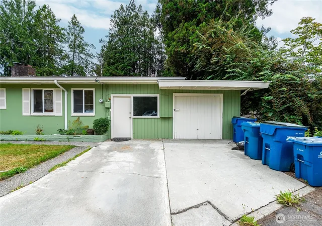 Photo 2 of Single family home for sale at 648 Smith St, Monroe, WA 98272 | MLS# NWM2575895 | Listing updated on 2026-10-02