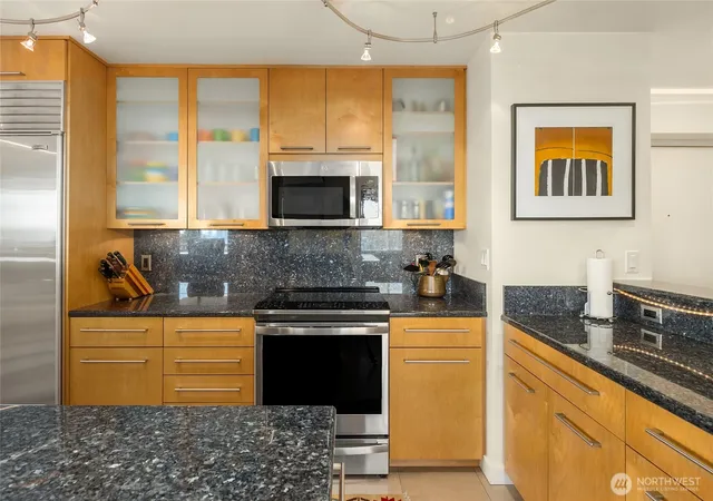 Photo 2 of Condo for sale at 4540 8th Avenue Ne #801, Seattle, WA 98105 | MLS# NWM2575896 | Listing updated on 2026-10-12