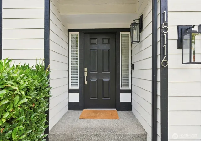 Photo 3 of Single family home for sale at 15116 99th Av Ct E, Puyallup, WA 98375 | MLS# NWM2575897 | Listing updated on 2026-09-29
