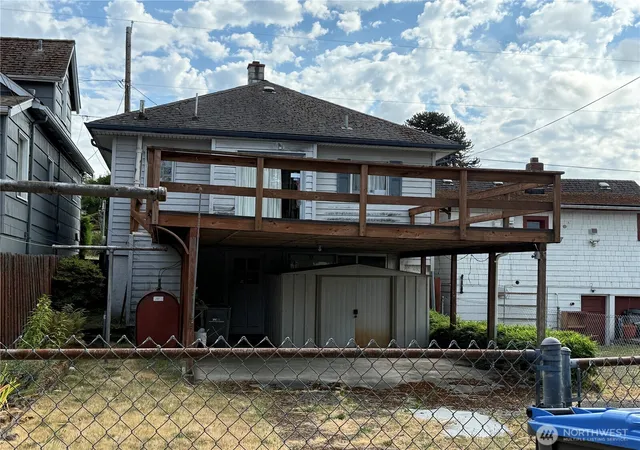 Photo 3 of Single family home for sale at 1940 4th Street, Bremerton, WA 98337 | MLS# NWM2575903 | Listing updated on 2026-09-25