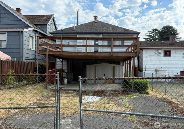 Photo 3 of Single family home for sale at 1940 4th Street, Bremerton, WA 98337 | MLS# NWM2575903 | Listing updated on 2026-09-25