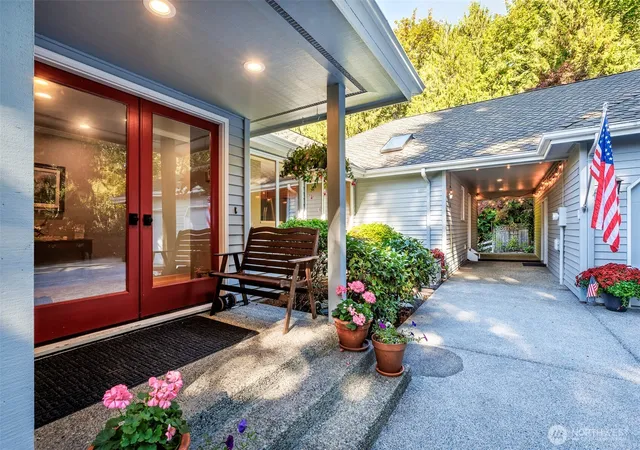 Photo 3 of Single family home for sale at 15526 Ne 155th Street, Woodinville, WA 98072 | MLS# NWM2575904 | Listing updated on 2026-10-10