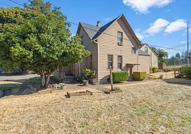 Photo 3 of Multi family home for sale at 4815 Ne Hazel Dell Ave, Vancouver, WA 98663 | MLS# NWM2575909 | Listing updated on 2026-09-25