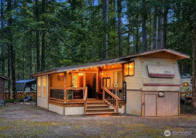 Photo 1 of Single family home for sale at 203 1 Fireside Lodge Cir, Deming, WA 98244 | MLS# NWM2575919 | Listing updated on 2026-09-25
