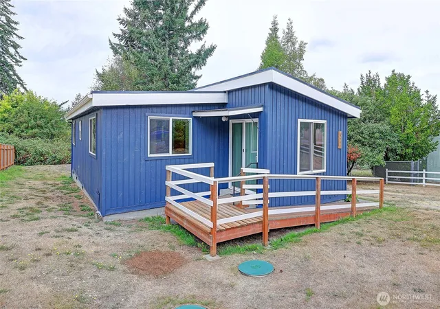 Photo 2 of Single family home for sale at 921 James Way, Camano Island, WA 98282 | MLS# NWM2575926 | Listing updated on 2026-09-29