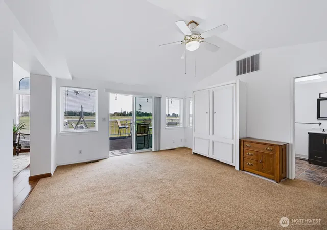 Photo 3 of Manufactured home for sale at 17693 Nw Road 5 #51, Quincy, WA 98848 | MLS# NWM2575934 | Listing updated on 2026-09-25