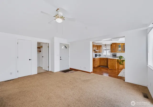 Photo 4 of Manufactured home for sale at 17693 Nw Road 5 #51, Quincy, WA 98848 | MLS# NWM2575934 | Listing updated on 2026-09-25