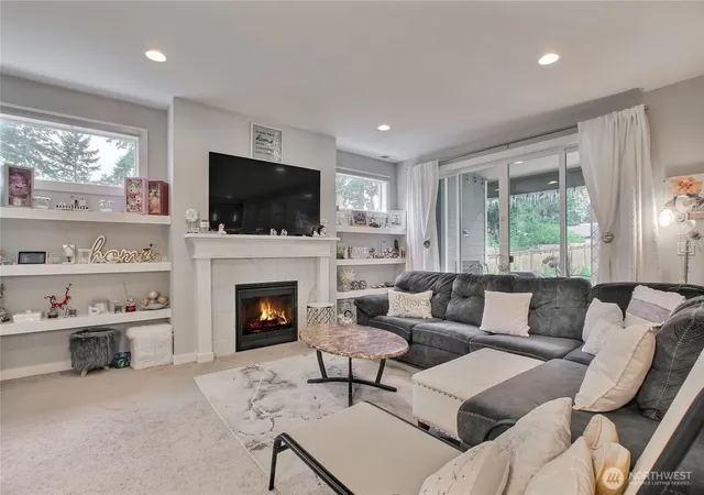 Photo 3 of Sale Pending at 11109 125th Street Ct E, Puyallup, WA 98374 | MLS# NWM2575945 | Listing updated on 2026-09-25