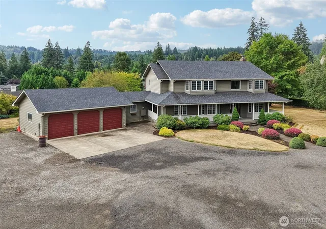 Photo 2 of Single family home for sale at 146 Snowgoose Dr, Woodland, WA 98674 | MLS# NWM2575950 | Listing updated on 2026-09-24