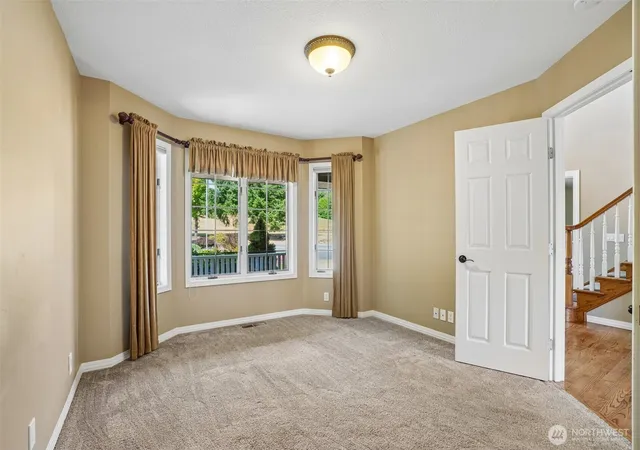 Photo 4 of Single family home for sale at 146 Snowgoose Dr, Woodland, WA 98674 | MLS# NWM2575950 | Listing updated on 2026-09-24