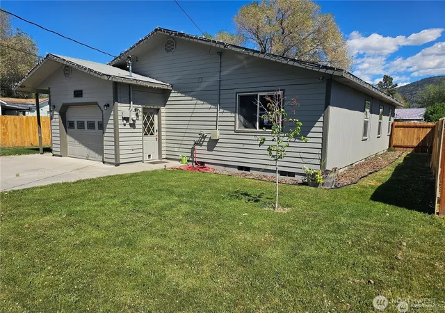Photo 2 of Sale Pending at 315 Juniper St, Oroville, WA 98844 | MLS# NWM2575954 | Listing updated on 2026-09-29