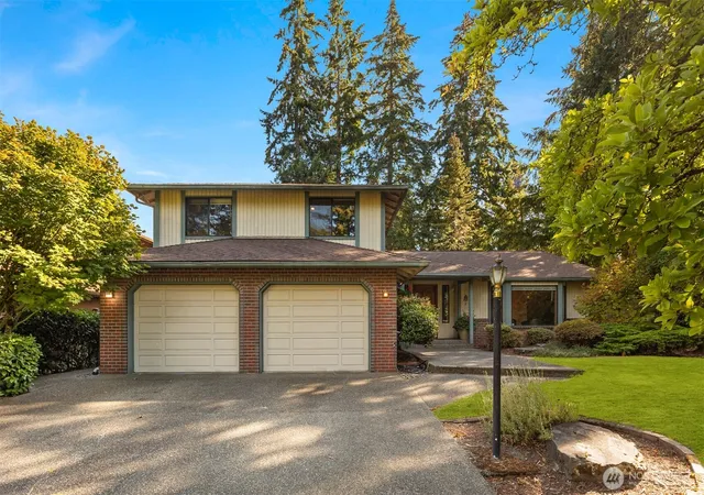 Photo 1 of Single family home for sale at 8216 50th Street Ct W, University Place, WA 98467 | MLS# NWM2575955 | Listing updated on 2026-09-25
