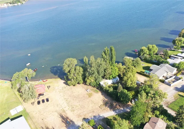 Photo 1 of Land for sale at 9 E Lake View Loop Trl, Oroville, WA 98844 | MLS# NWM2575967 | Listing updated on 2026-09-25
