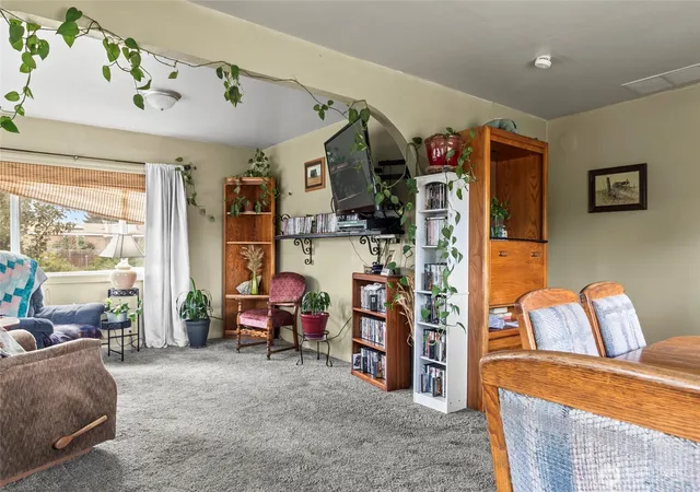 Photo 2 of Single family home for sale at 409 E Alder Ave, Ritzville, WA 99169 | MLS# NWM2575968 | Listing updated on 2026-09-25