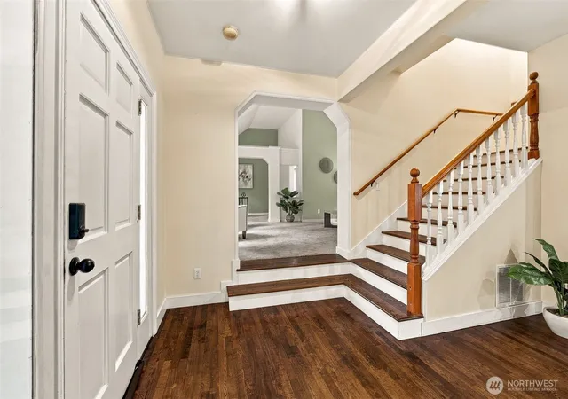 Photo 4 of Single family home for sale at 32060 56th Avenue S, Auburn, WA 98001 | MLS# NWM2575986 | Listing updated on 2026-10-09