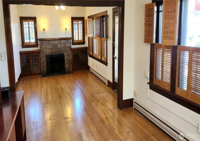 Photo 2 of Single family home for sale at 3620 6th Avenue, Tacoma, WA 98406 | MLS# NWM2575991 | Listing updated on 2026-09-25
